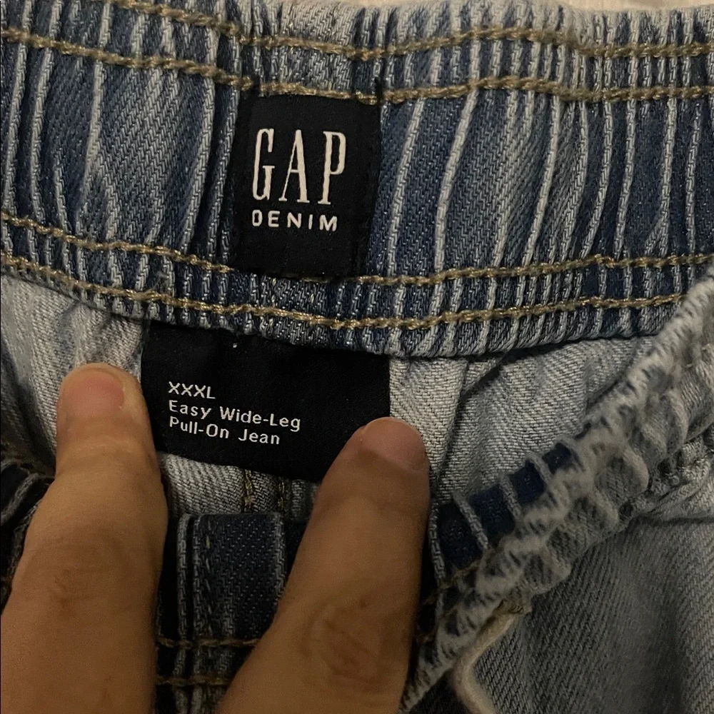GAP kids pull